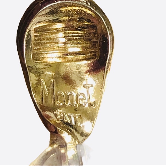 Vintage Monet Earrings Clip On Dome Button Gold - Picture 2 of 3